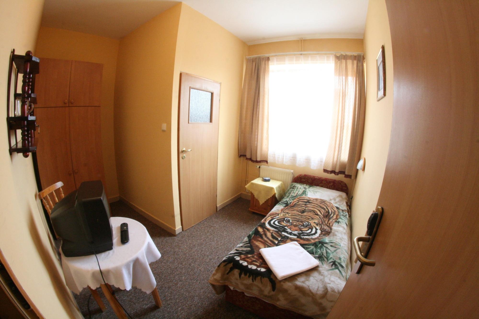 Hotel Daisy Budget Cracovia Exterior foto